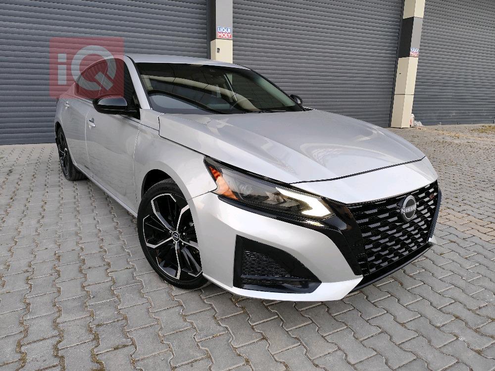 نیسان ئەلتیما